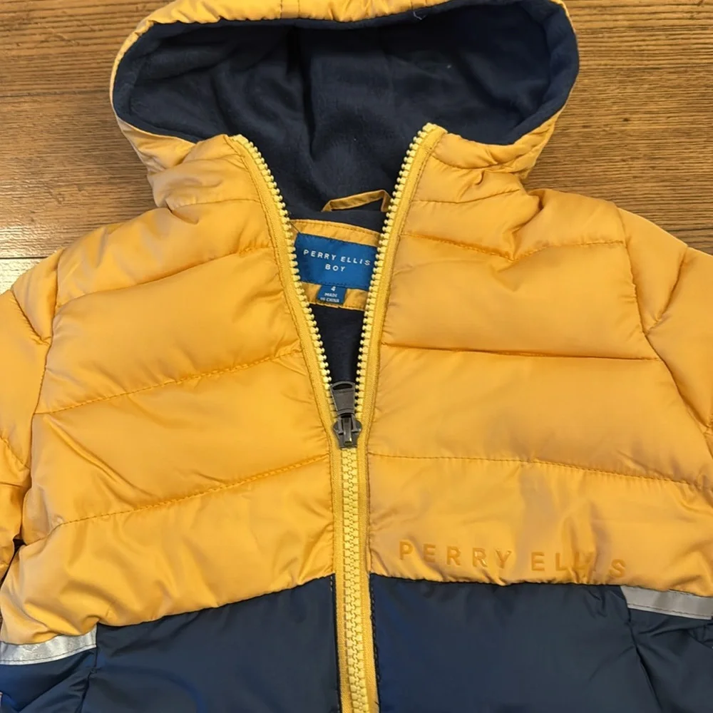 NWT Perry Ellis Boy Winter Jacket - Picture 2 of 4